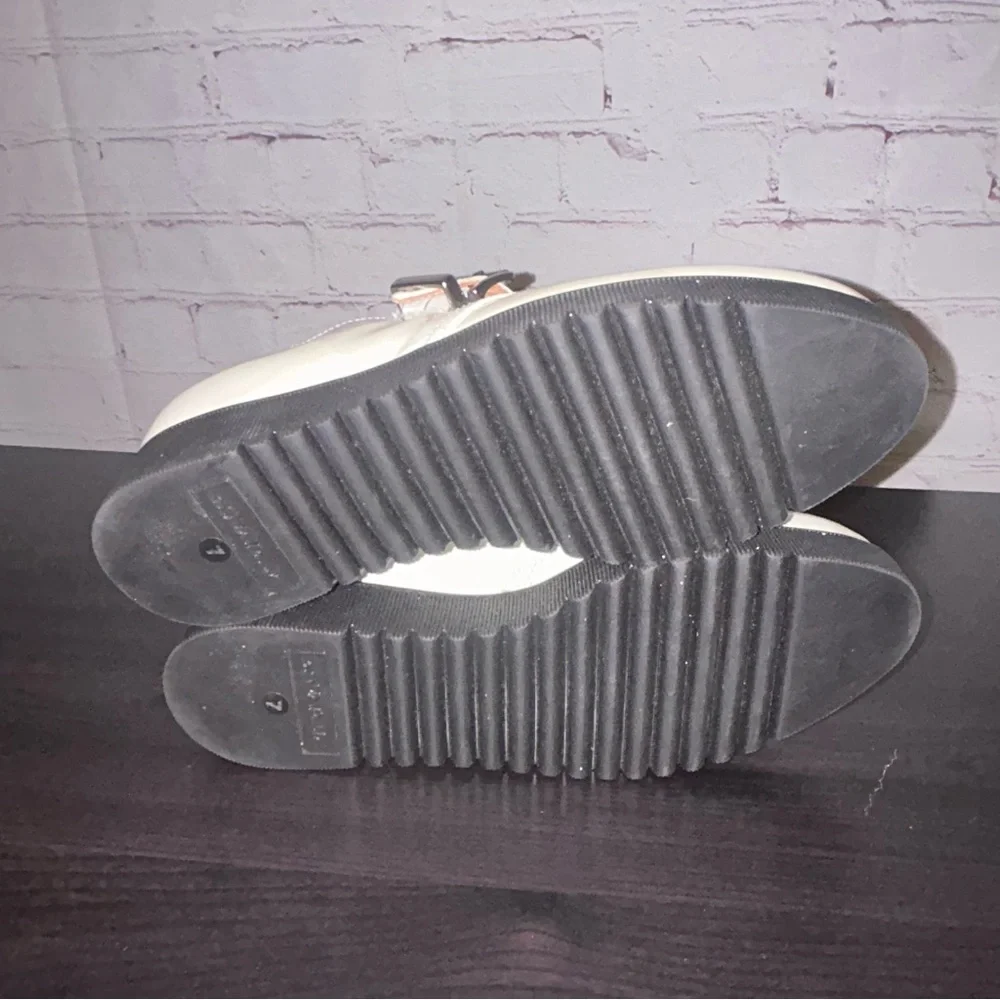 Aquatalia Patent‎ Leather Buckle Loafers women’s size 7